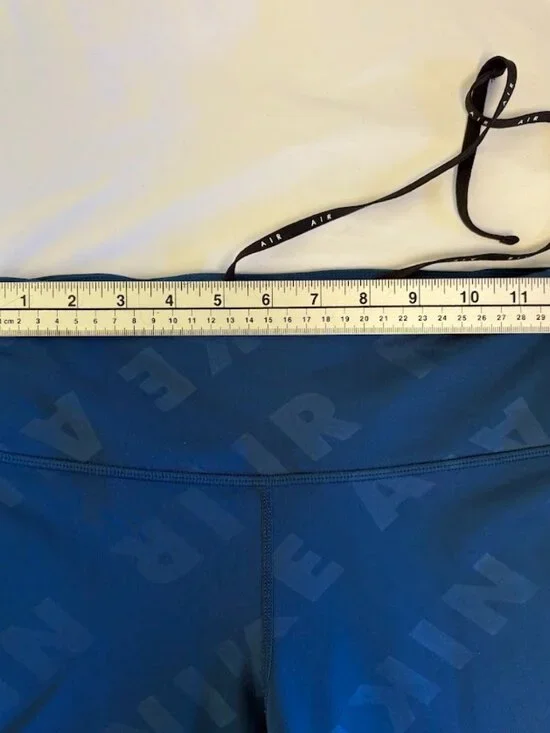 Nike Air Dri-FIT All-Over Logo ¾ Length Capri Dark Blue Leggings Small - Picture 6 of 8